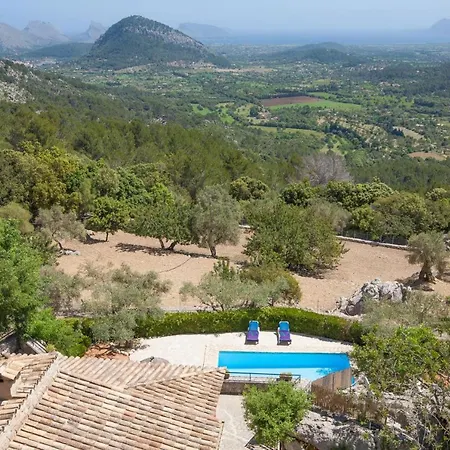 Sleeps 4 Pool Air Con Wifi Willa