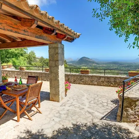 Sleeps 4 Pool Air Con Wifi