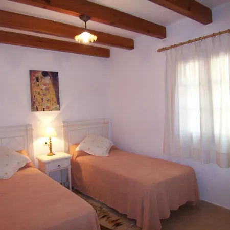 Sleeps 4 Pool Air Con Wifi Pollença