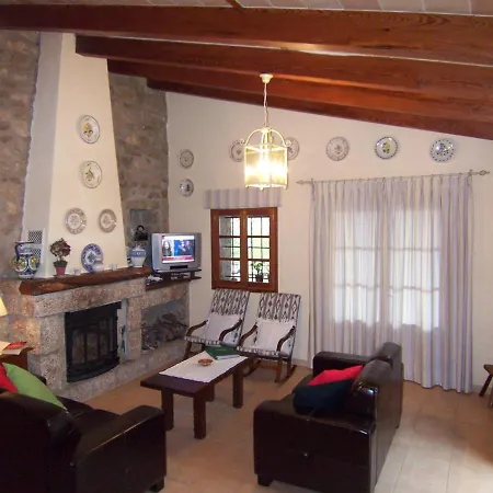 Villa Sleeps 4 Pool Air Con Wifi Pollença
